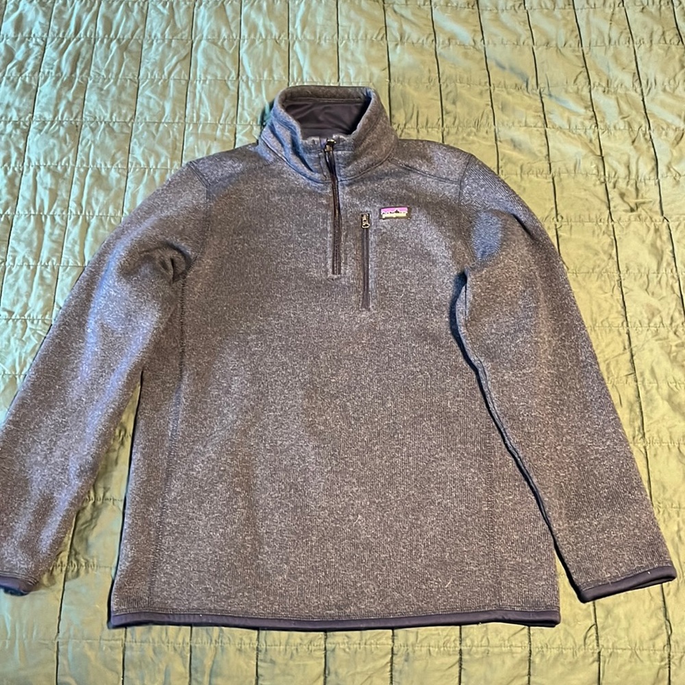 Youth XL (size 14) navy blue Patagonia 1/4 zip better sweater